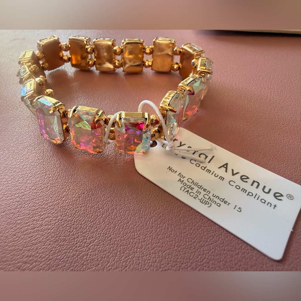 Gold-Plated Aurora Borealis Stretch Bracelet - Pink Iridescent